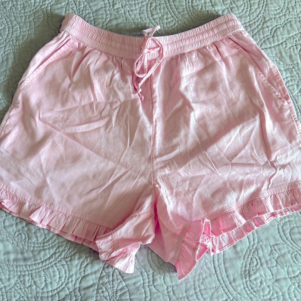 Crown & Ivy Light Pink Elastic Shorts